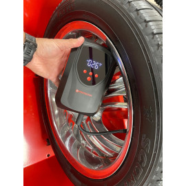 Пусковое зарядное устройство для автомобиля 15800mAh (Бустер) с компрессором 2-в-1 Jump Starter 12V 2000А