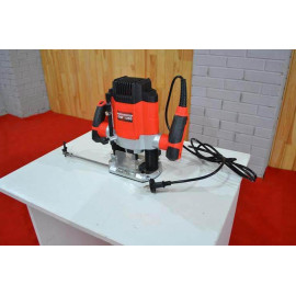Ручний фрезерний верстат Holzmann OBF 1200