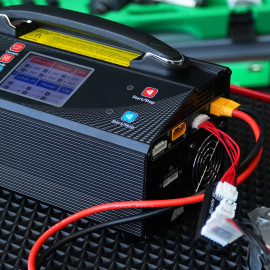Зарядное устройство 2-канальное 24В 25А 2-6S LiPo/LiHV 1200Вт 220В (UP600+) ULTRA POWER  PROTESTER UP600PLUS